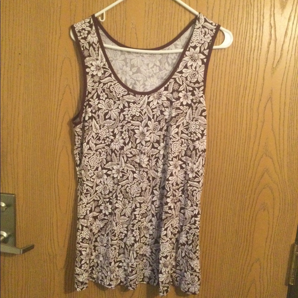 𝅺DREAMS co brown white floral tank top medium
